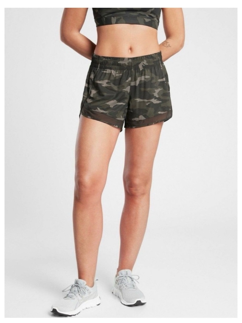 Athleta Printed Mesh Racer Run Short 4" Olive Green Camo SZ Large